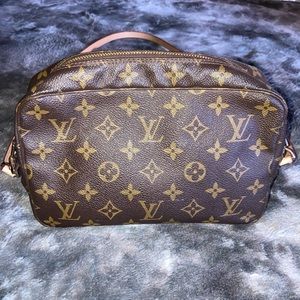 Authentic Louis Vuitton Monogram Crossbody
